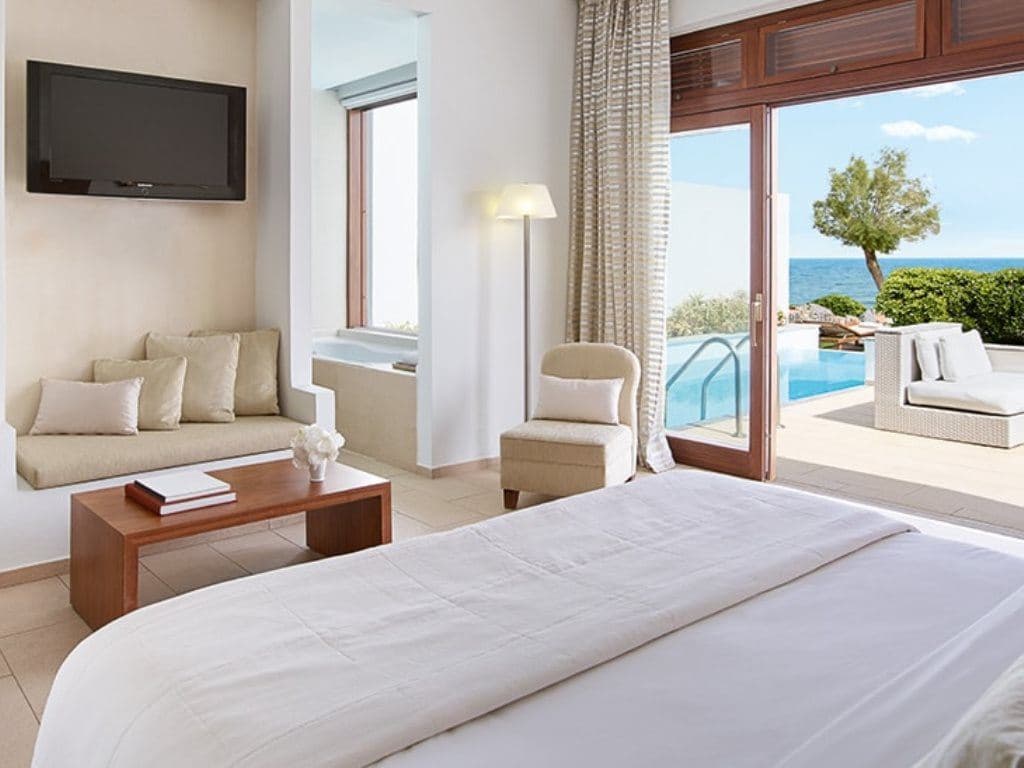 rooms-luxury-2-bedroom-beach-villa-sea-front-heated-private-pool-garden