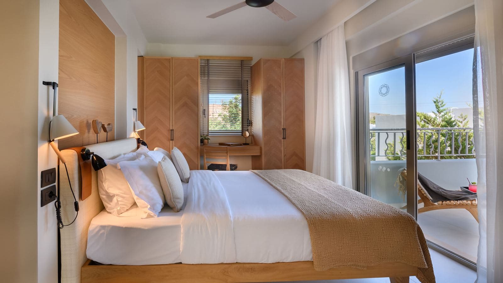 rooms-domes-private-residences-two-bedrooms-with-private-pool