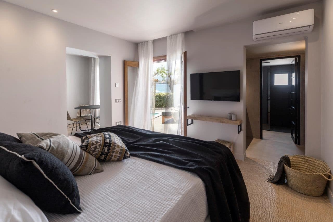 rooms-1-bedroom-villa-with-private-pool