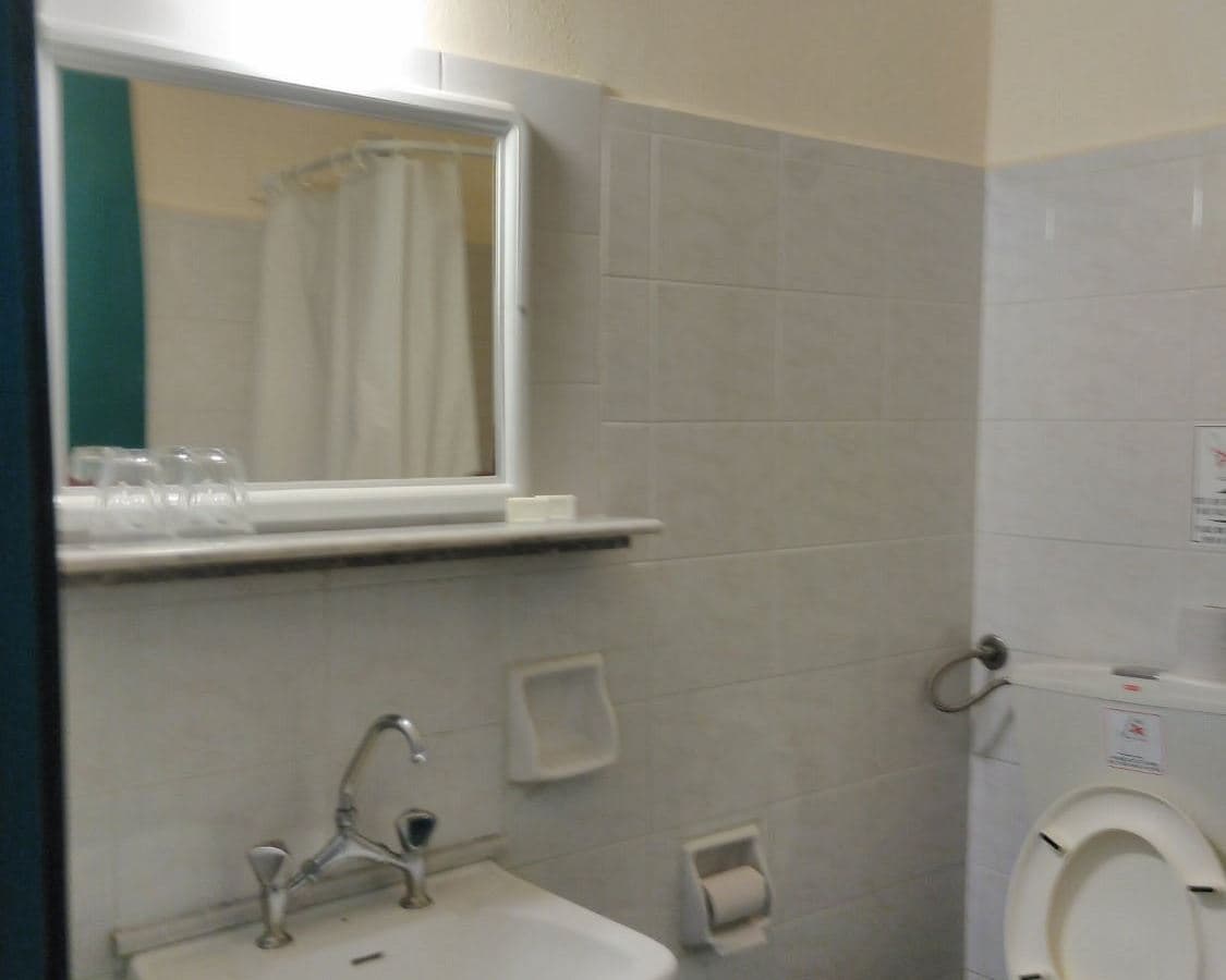 rooms-standard-single-room