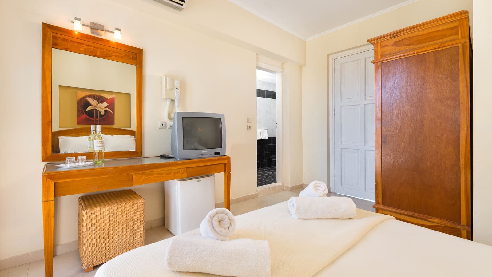 rooms-double-room-economy
