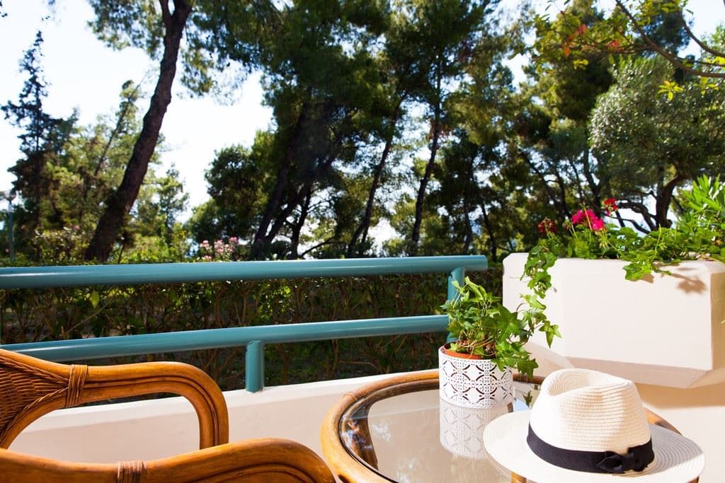 rooms-double-room-garden-view