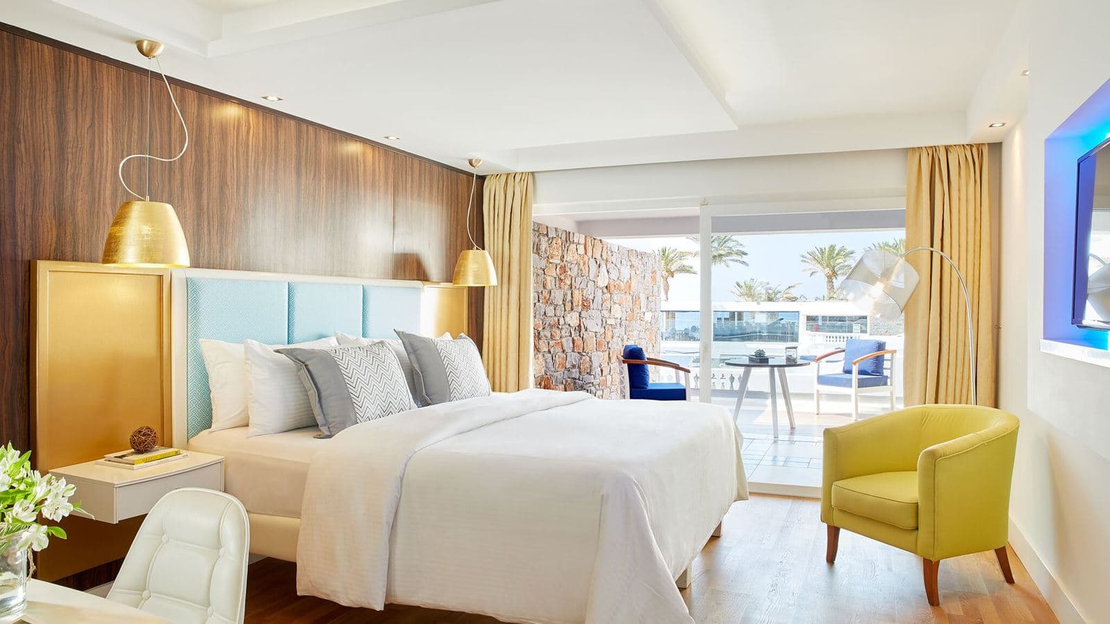 rooms-superior-room