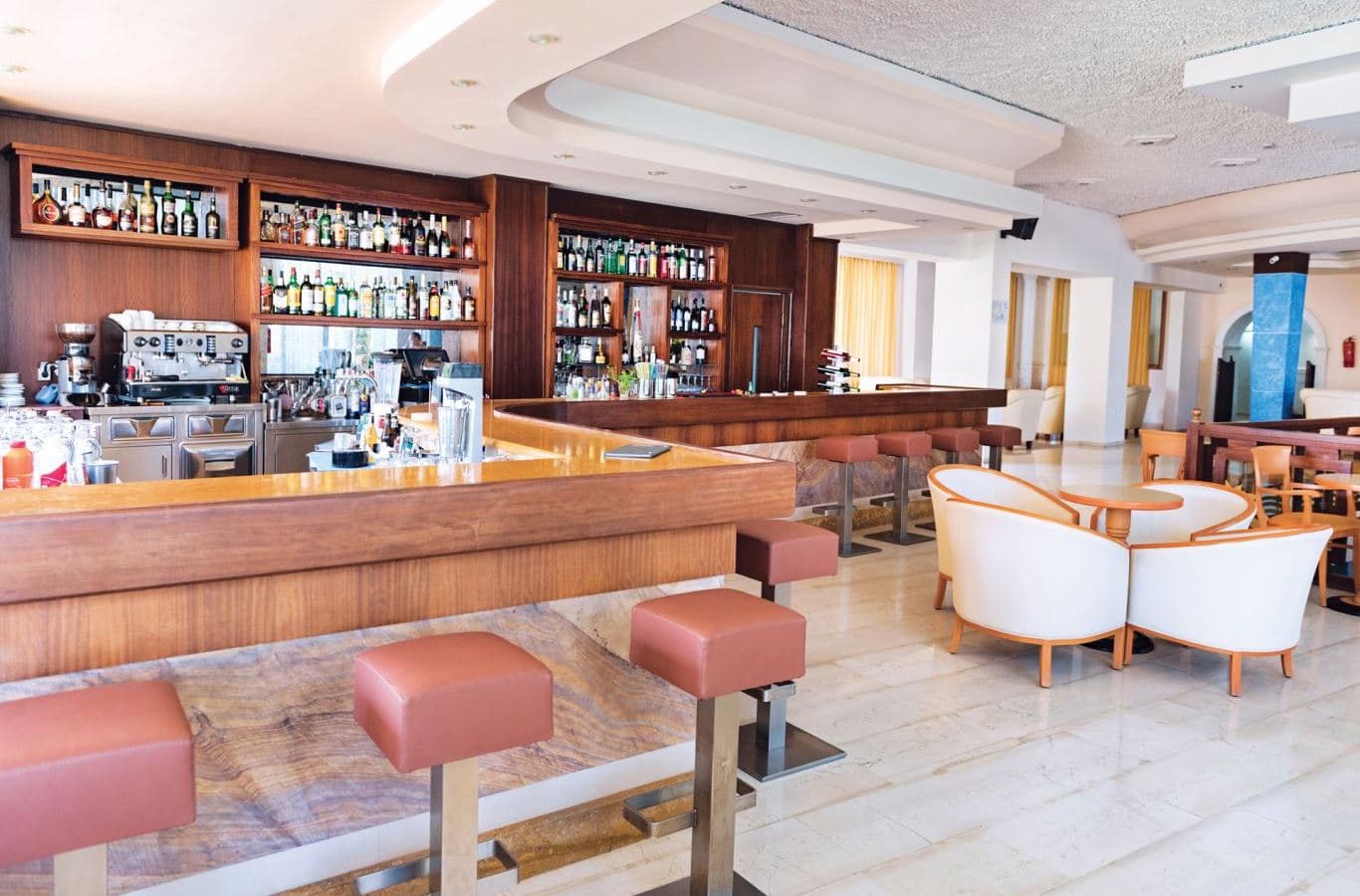 bars-main-bar
