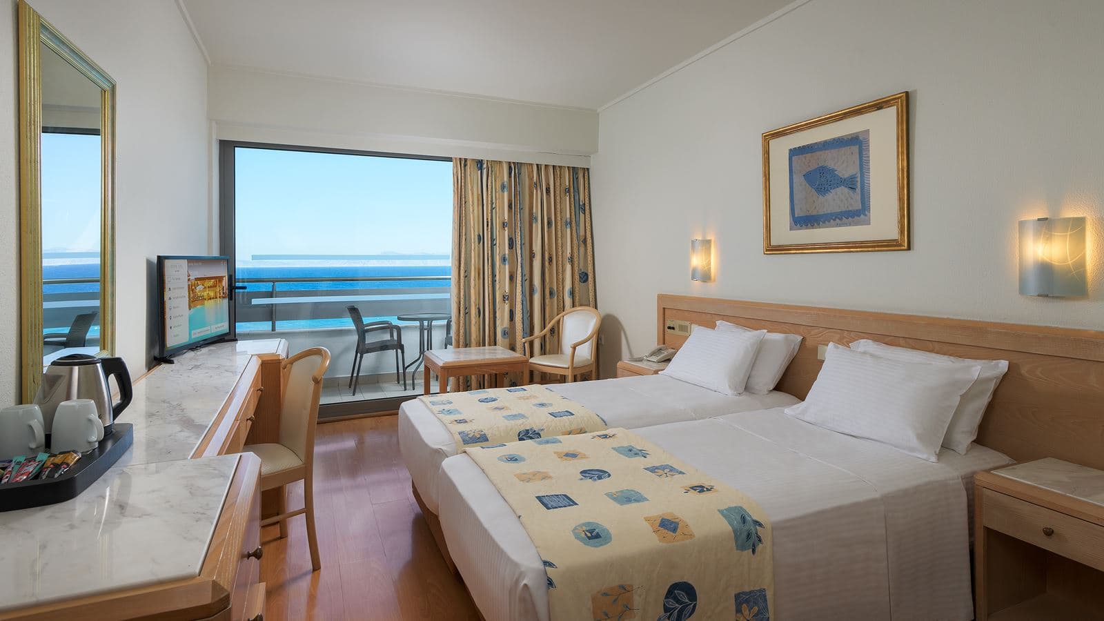 rooms-double-room-sea-view-with-balcony