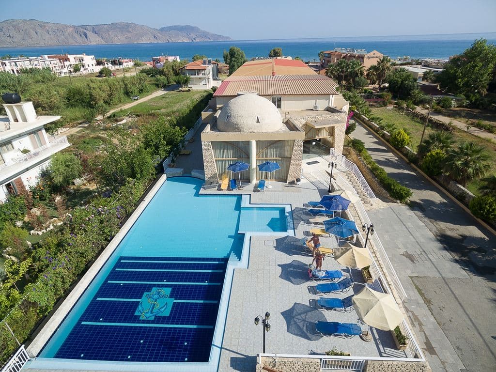 pools-outdoor-pool
