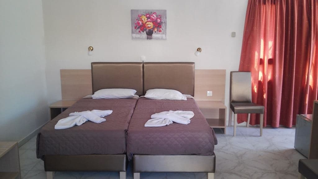 rooms-single-room