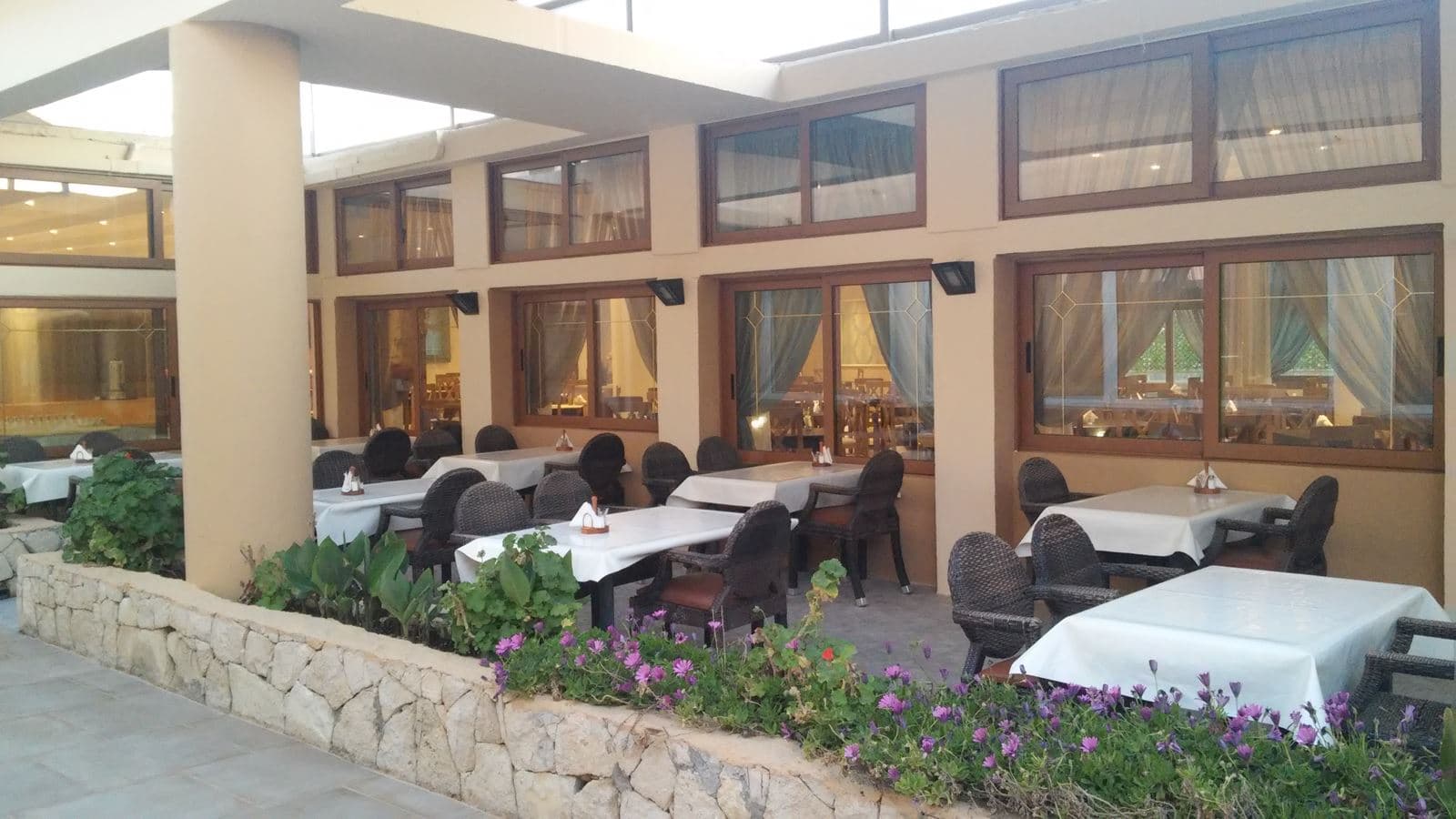 restaurants-main-restaurant
