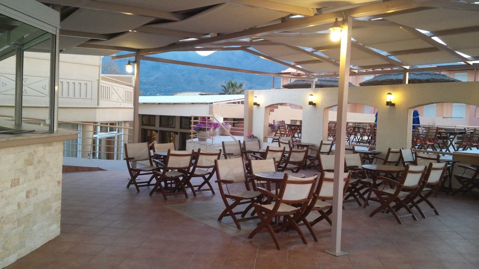 bars-kavros-pool-bar