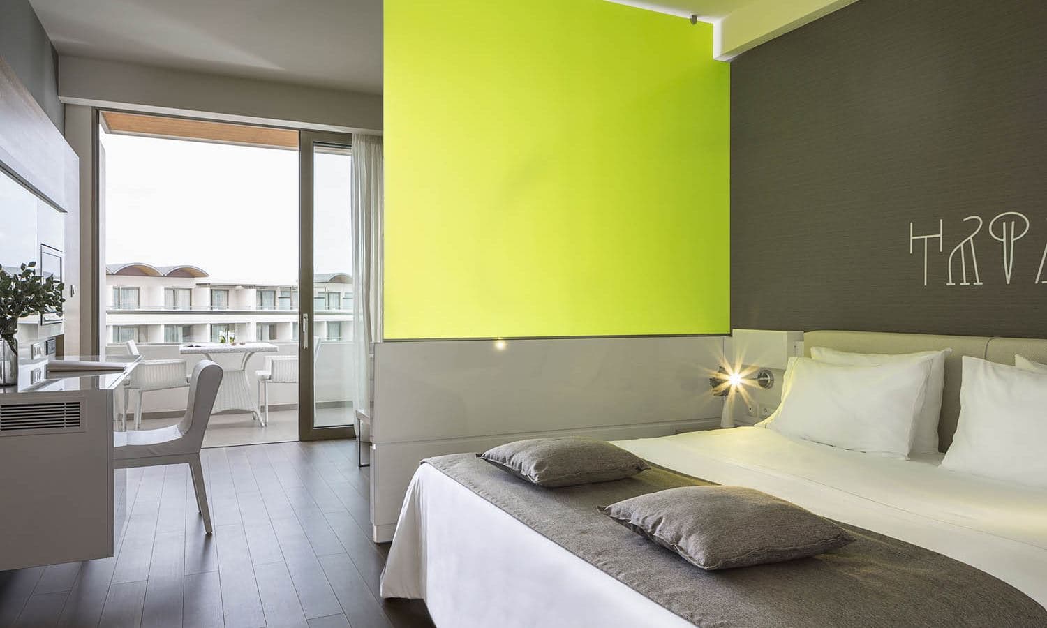 rooms-family-room