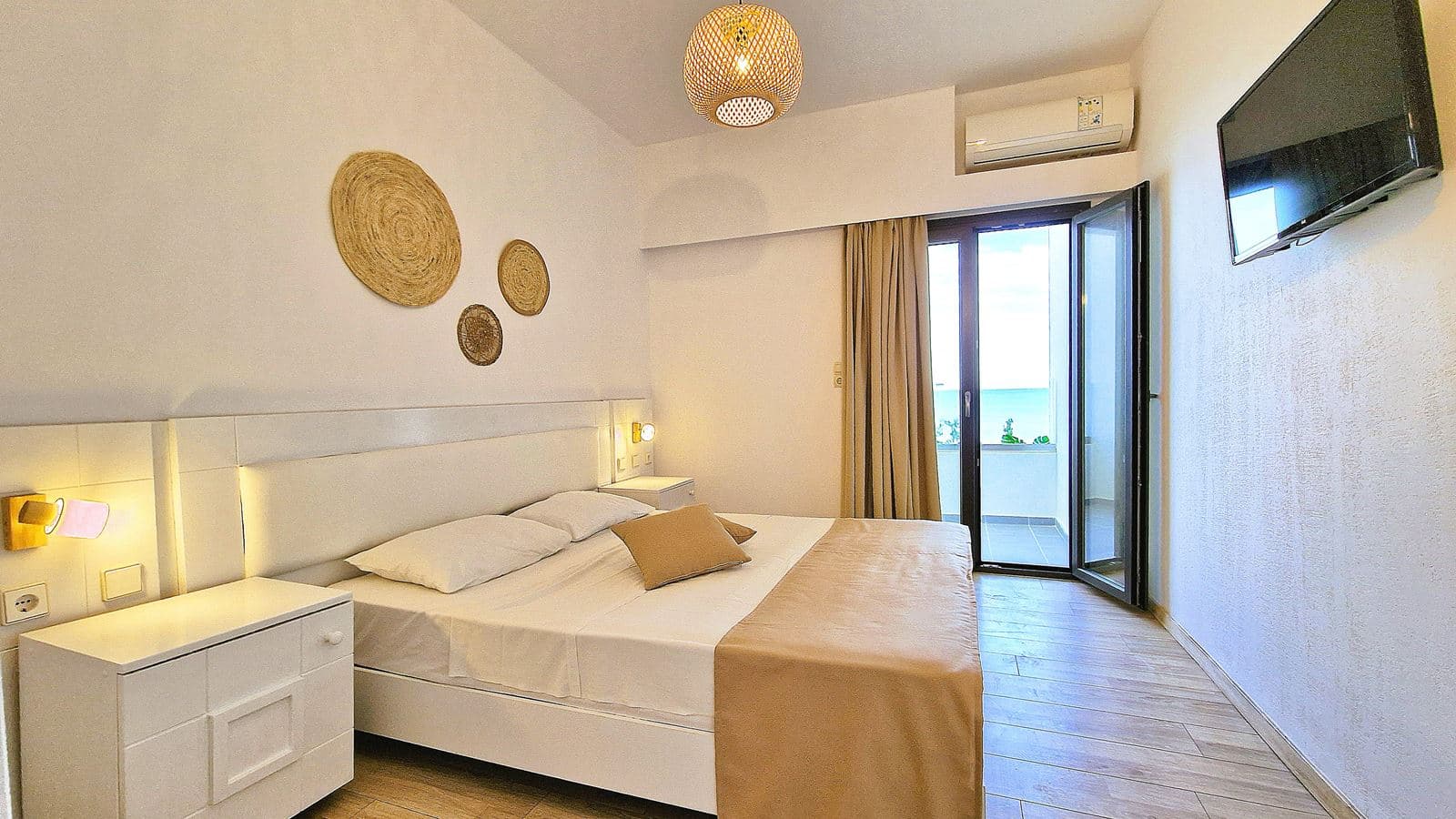 rooms-family-sea-view
