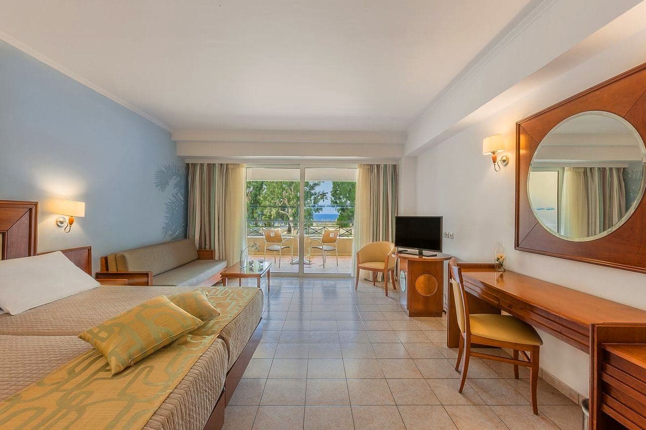rooms-junior-suite-balcony-or-terrace