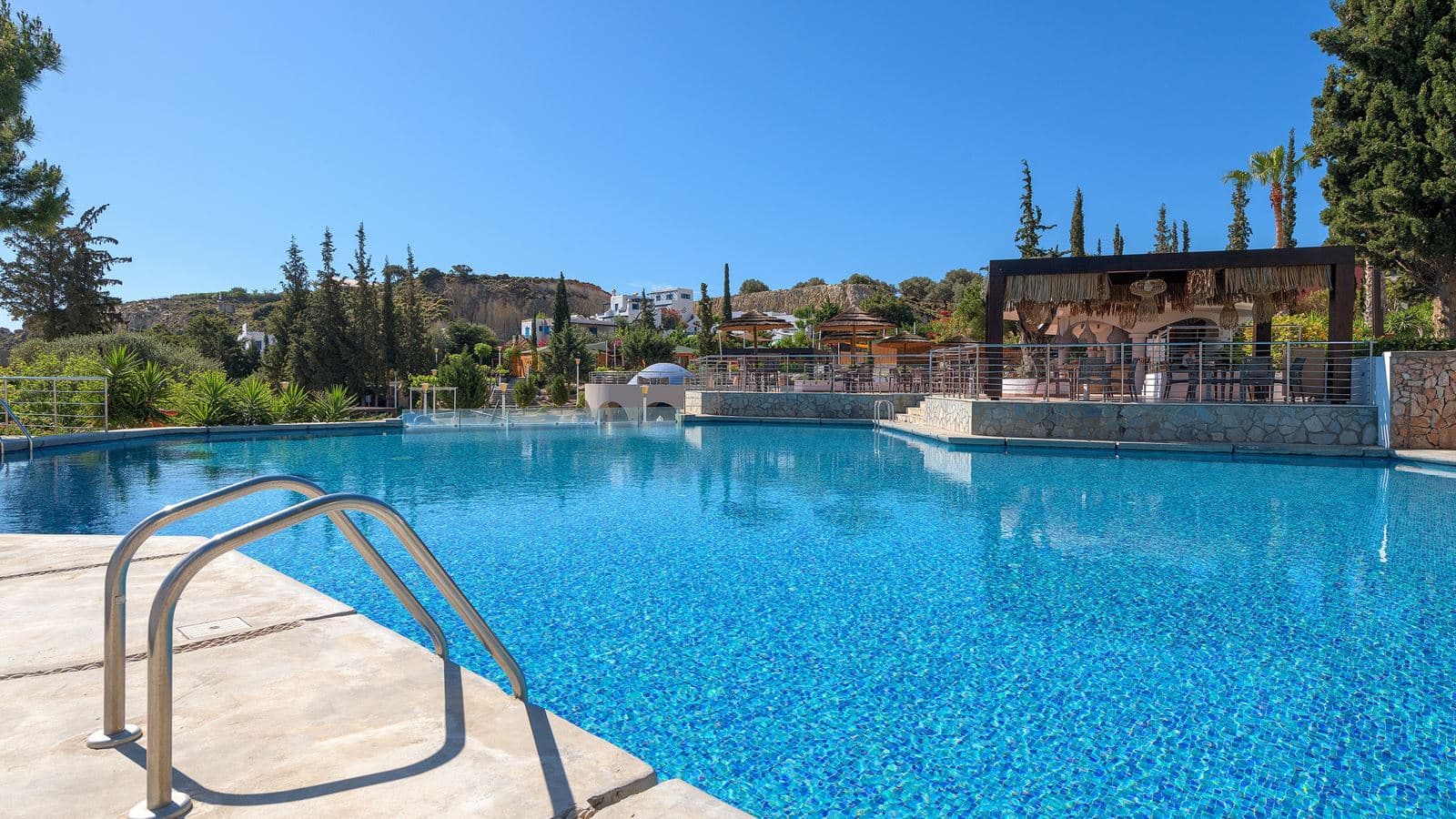 pools-outdoor-pool