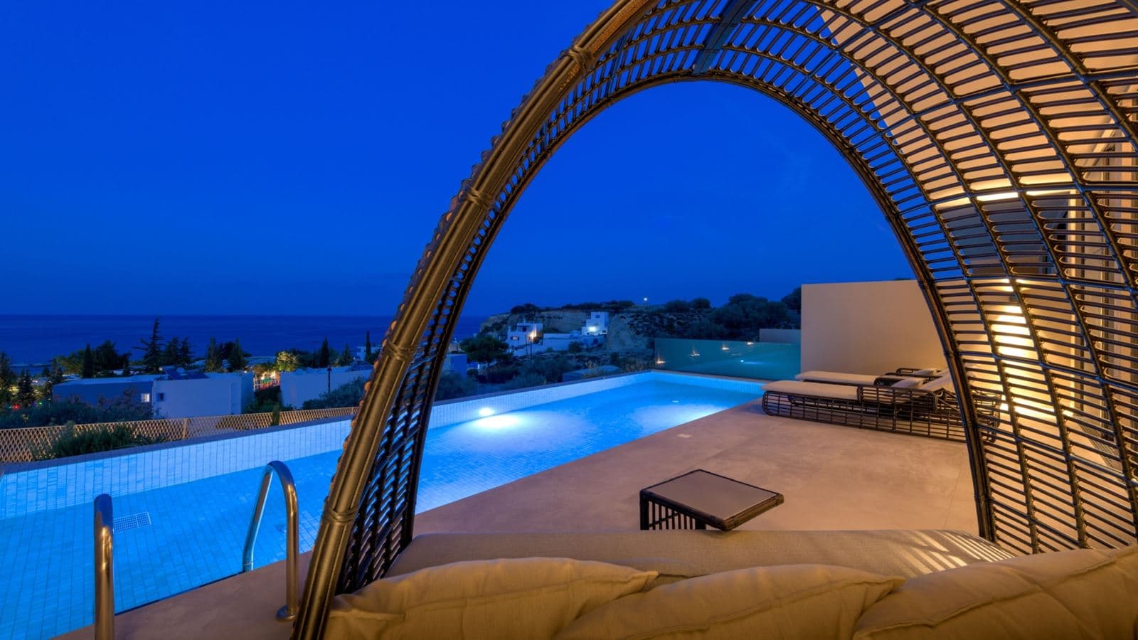 rooms-gea-adultsonly-suite-sea-view-with-private-pool