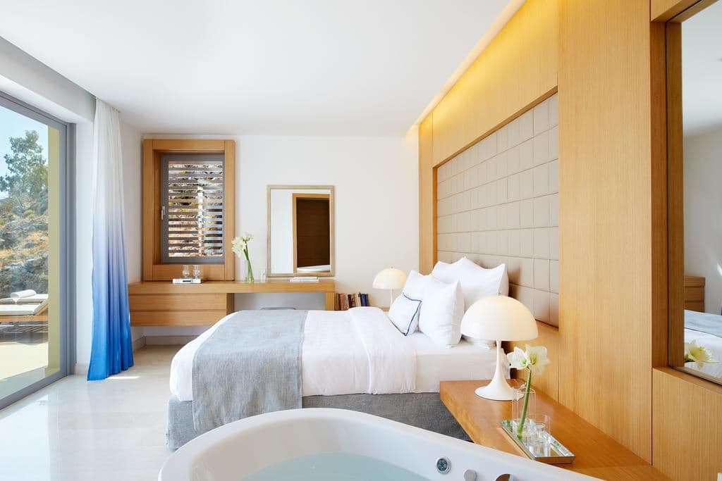 rooms-private-pool-villa-sea-view