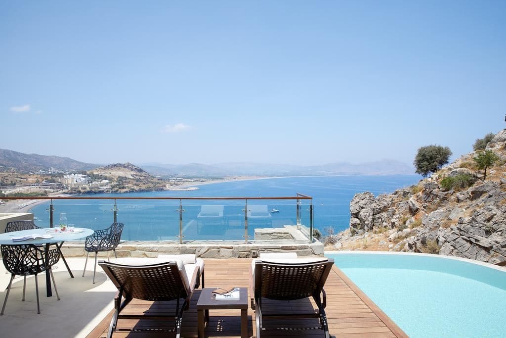 rooms-private-pool-maisonette-sea-view