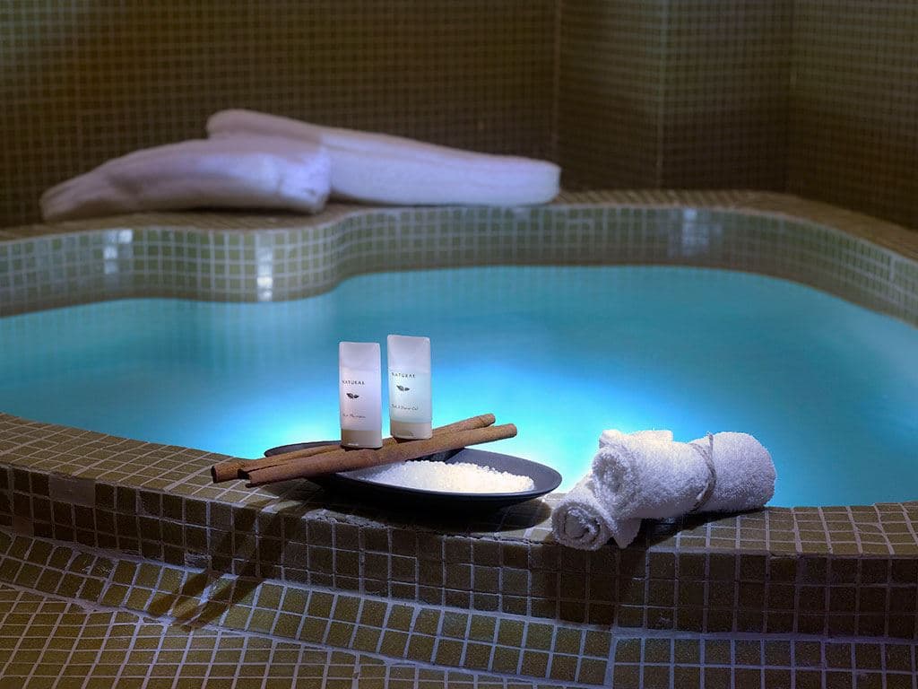 pools-indoor-pool