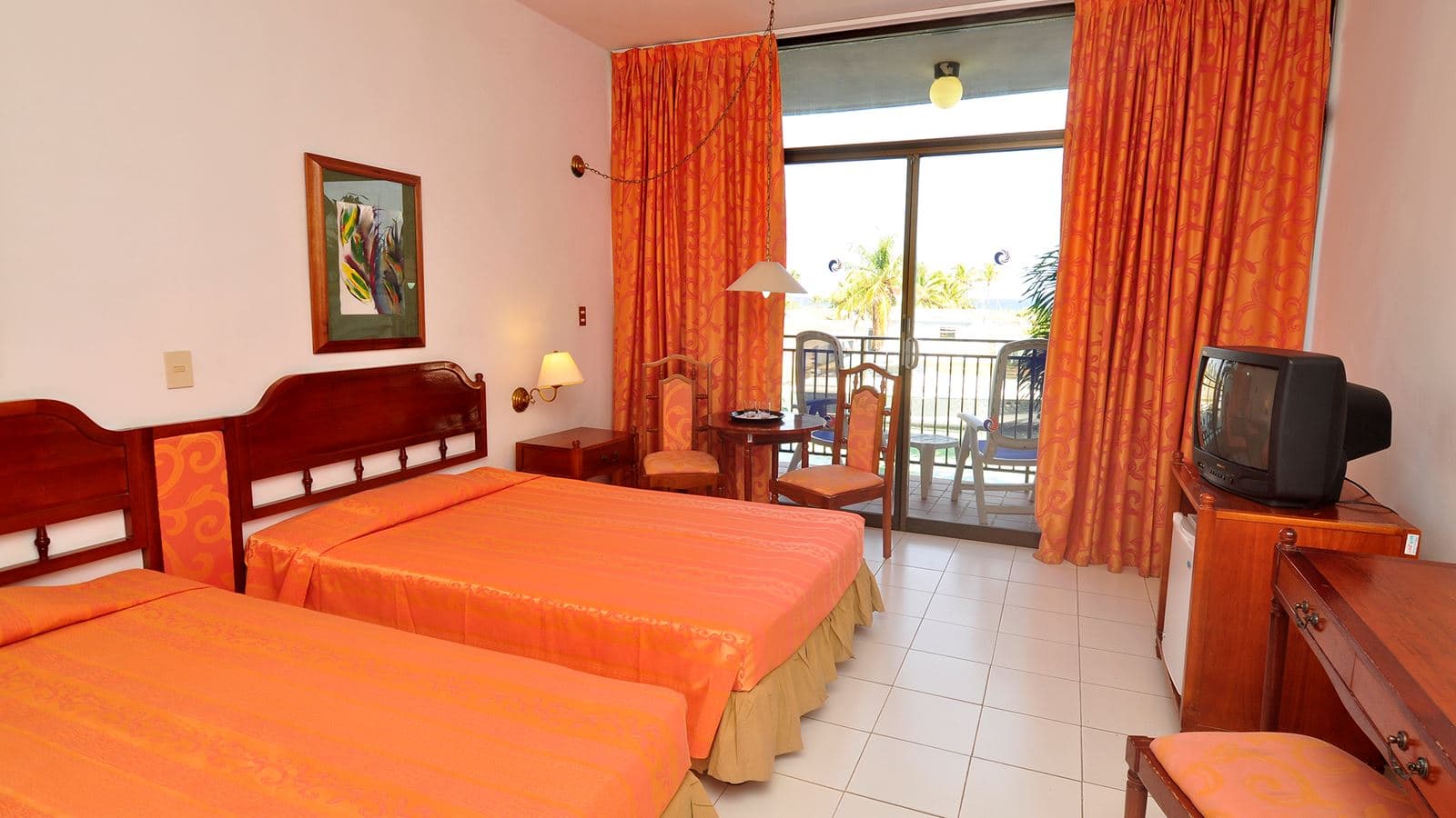 rooms-twin-room
