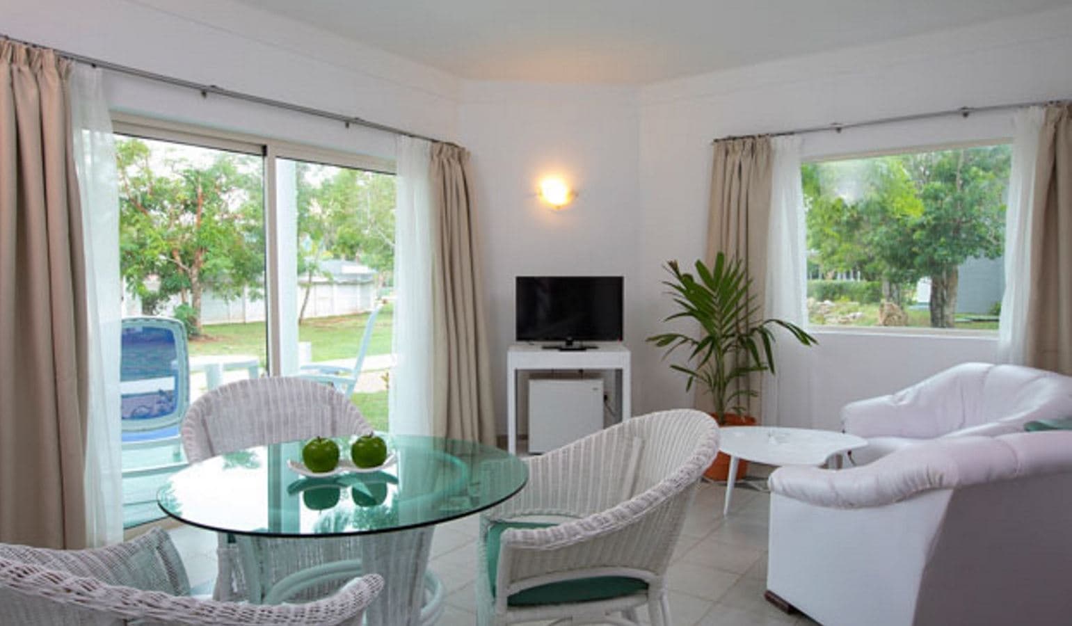 rooms-bungalows