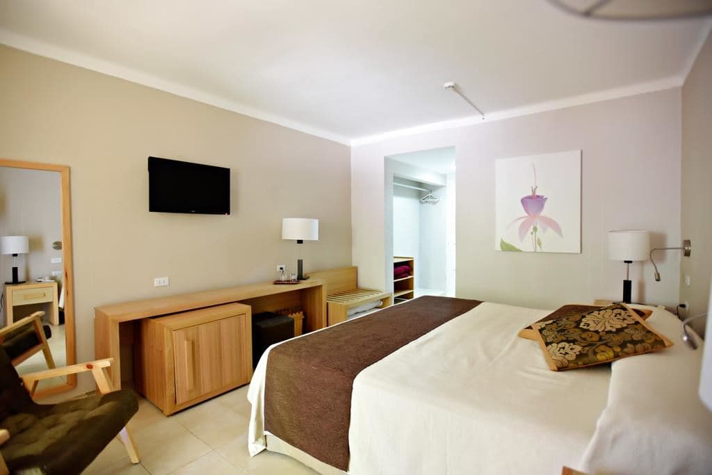 rooms-standard-room