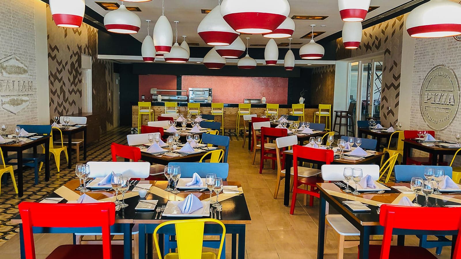 restaurants-la-cantina