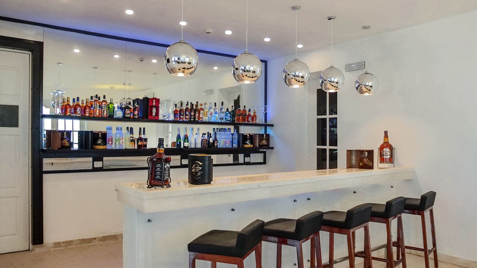 bars-lobby-bar