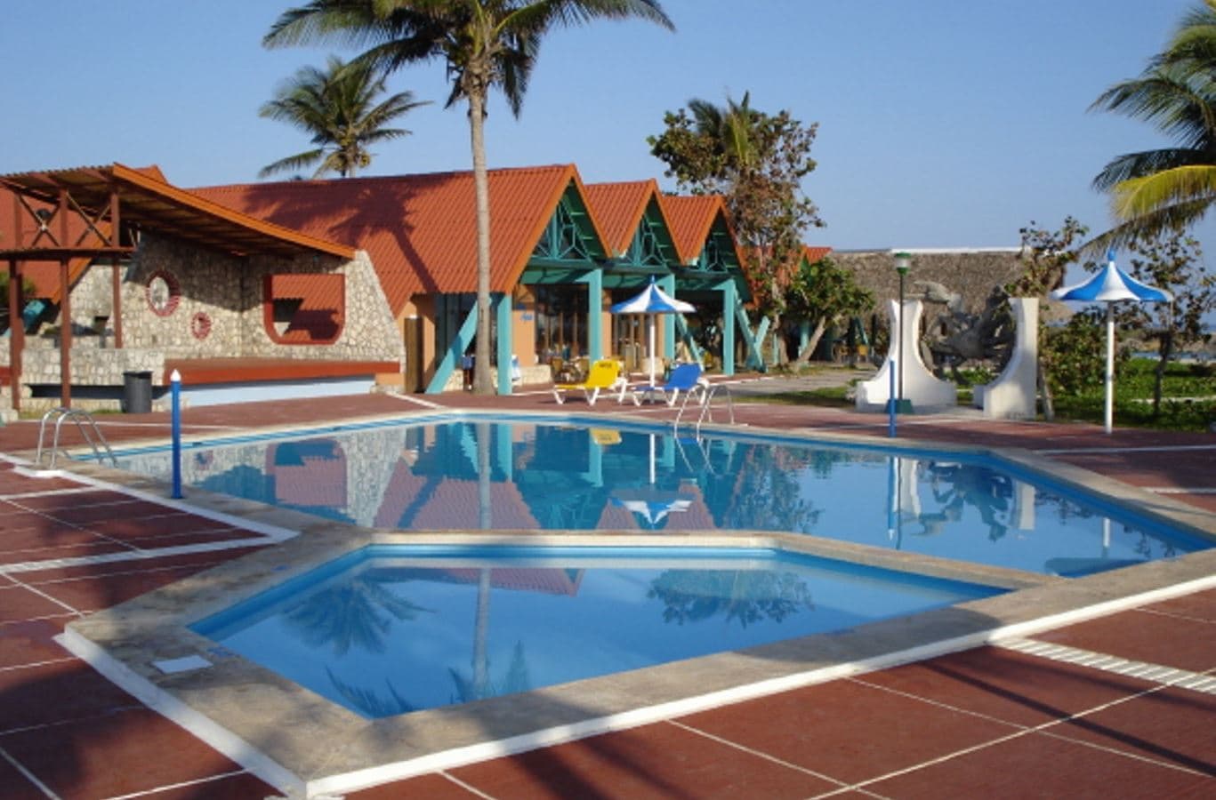 pools-outdoor-pool