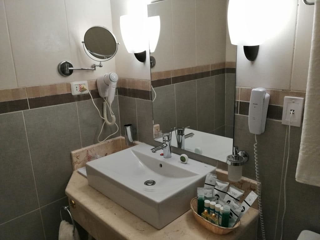 rooms-standard-room