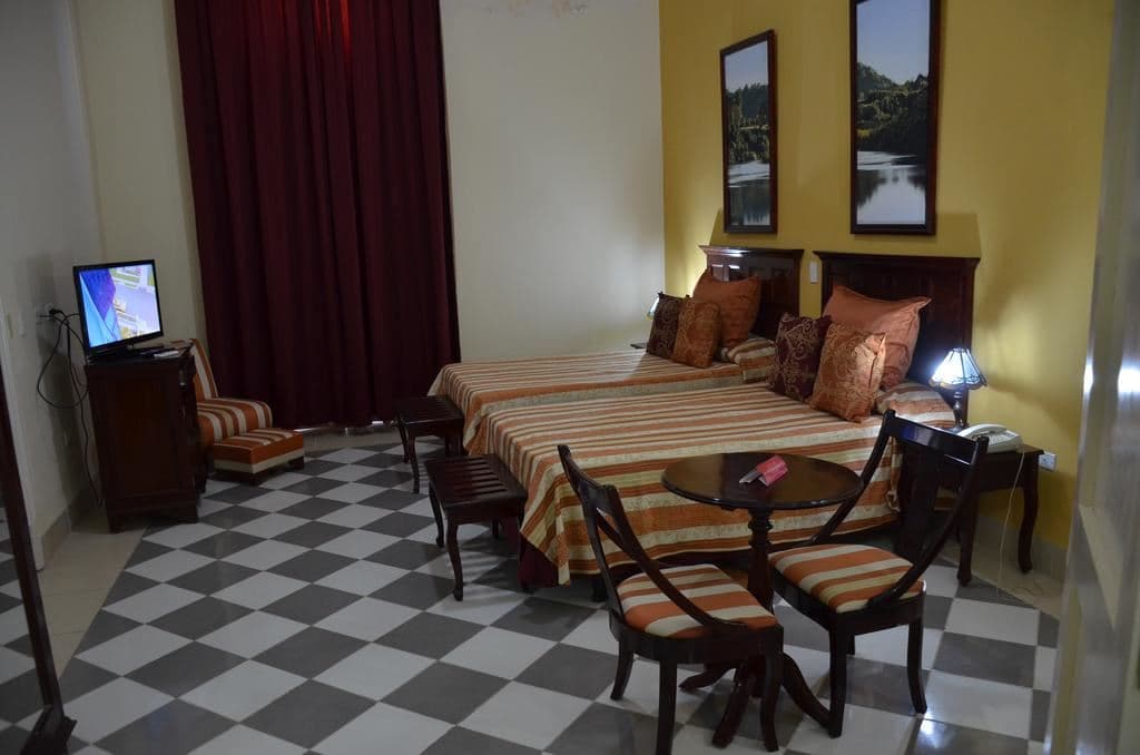 rooms-standard-room