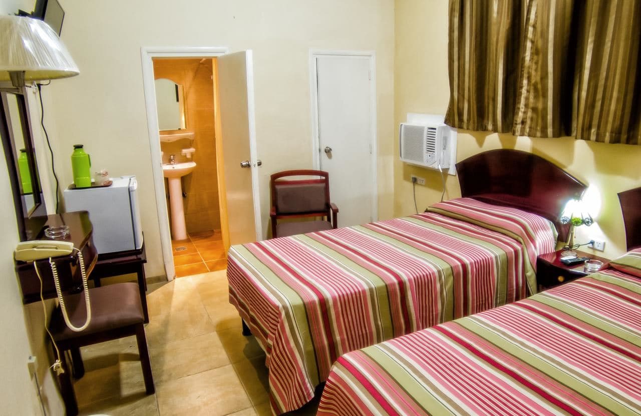rooms-standard-room