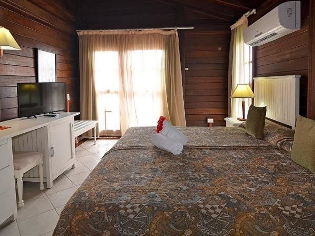 rooms-log-cabana