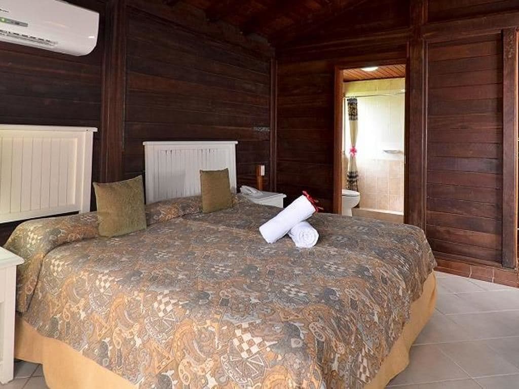 rooms-log-cabana