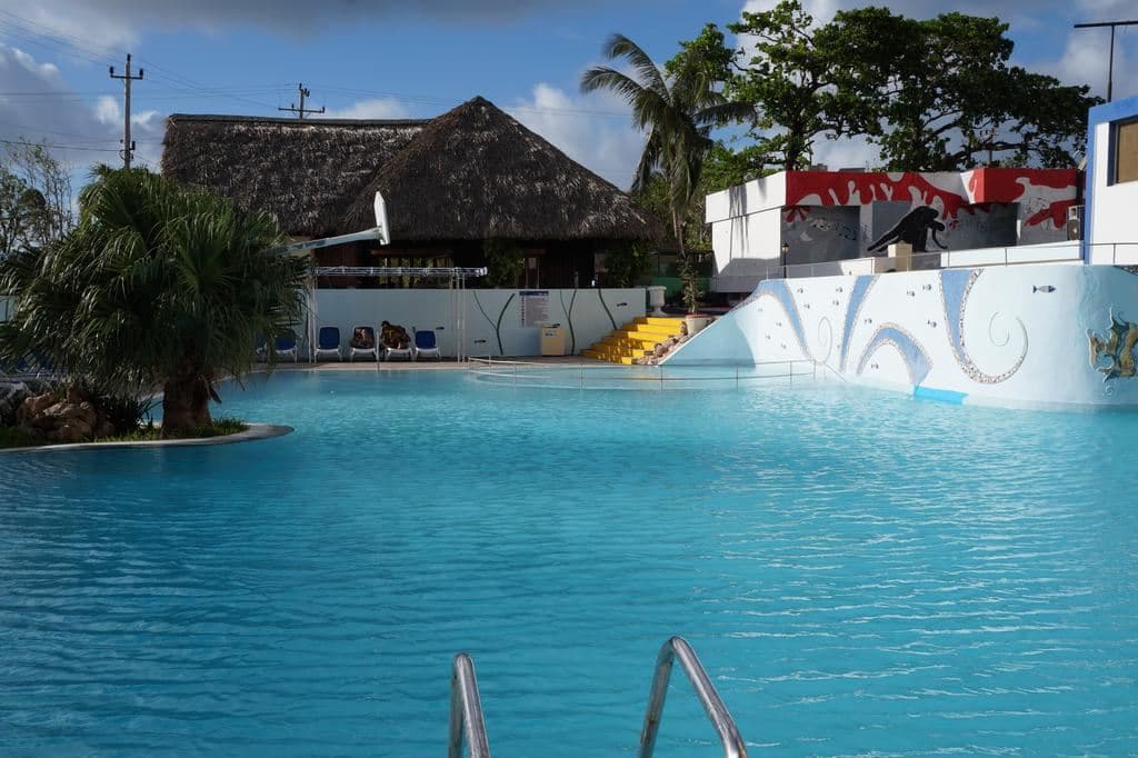 pools-outdoor-pool