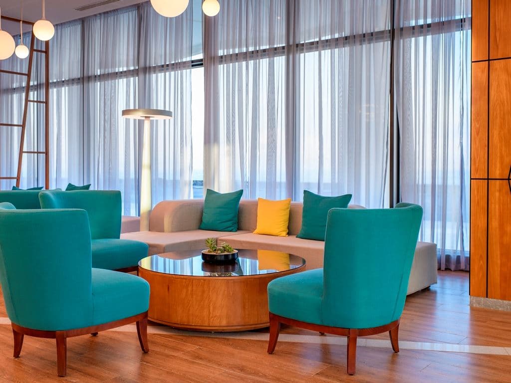 bars-lobby-bar-ventanas