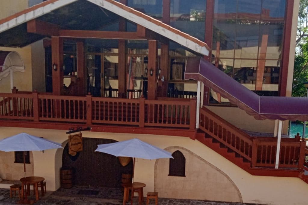 bars-lobby-bar
