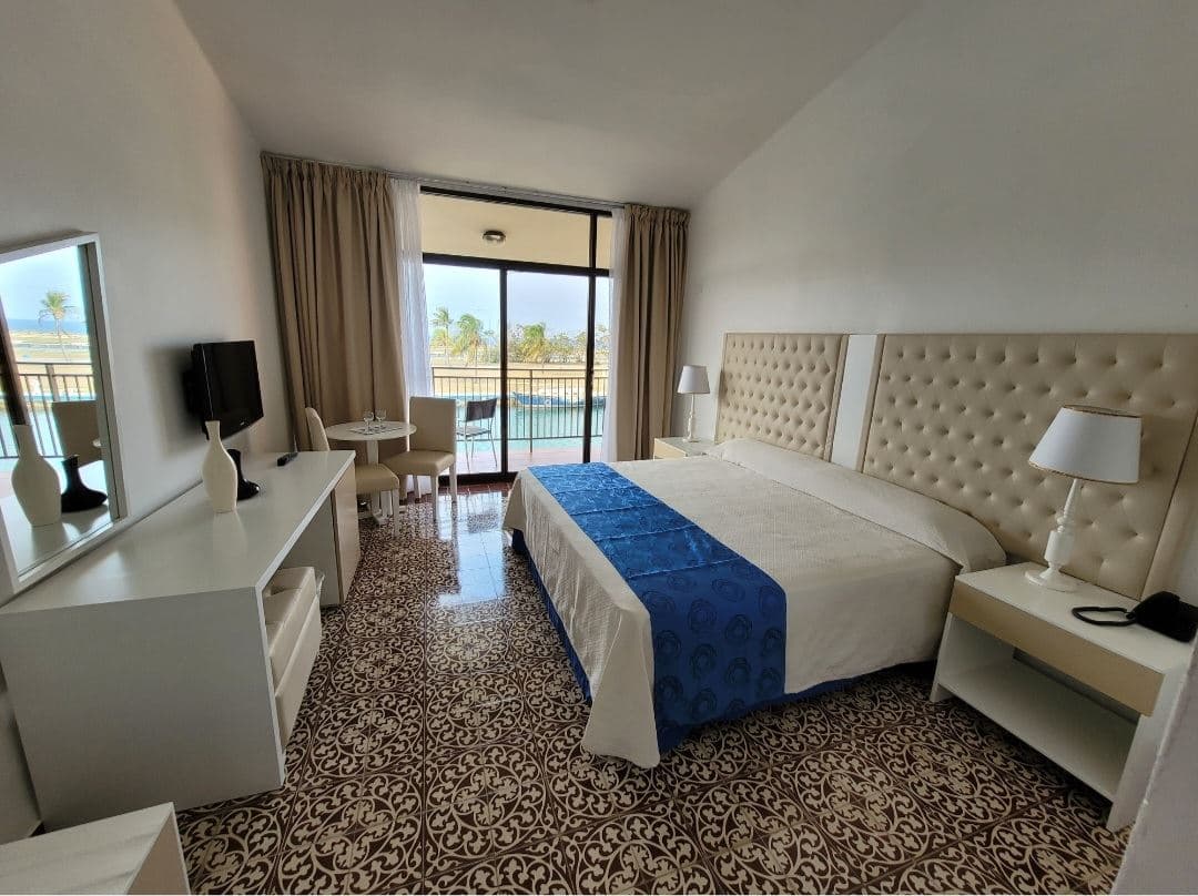 rooms-standard-room