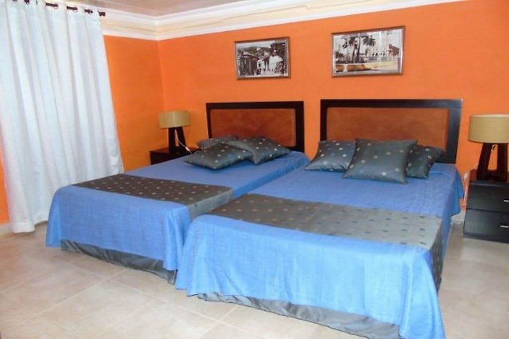 rooms-standard-room