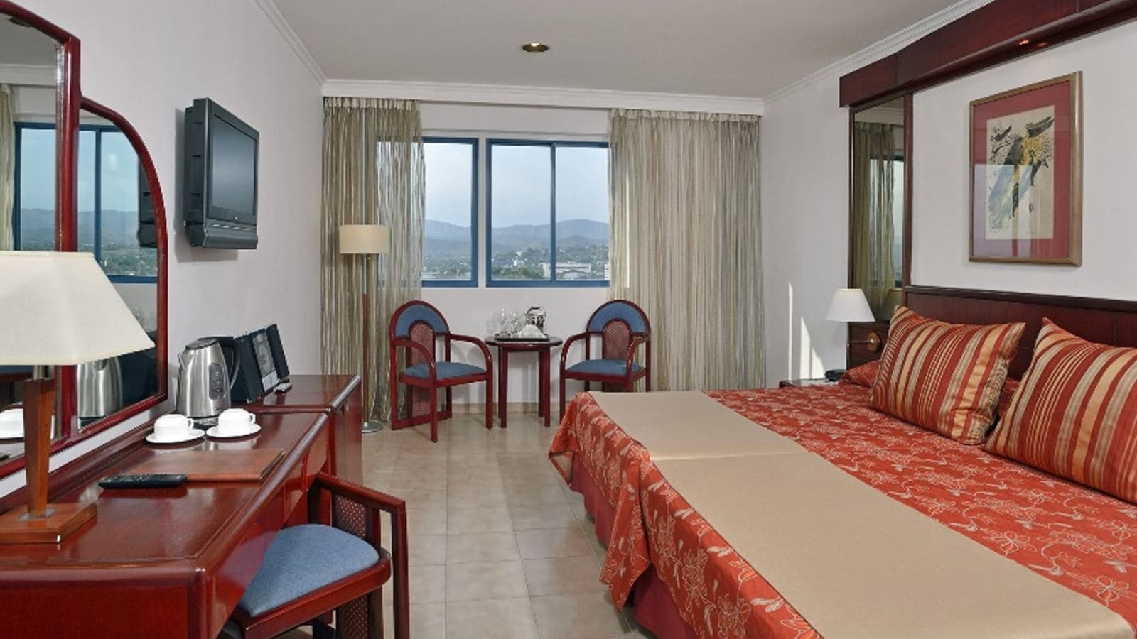 rooms-classic-room