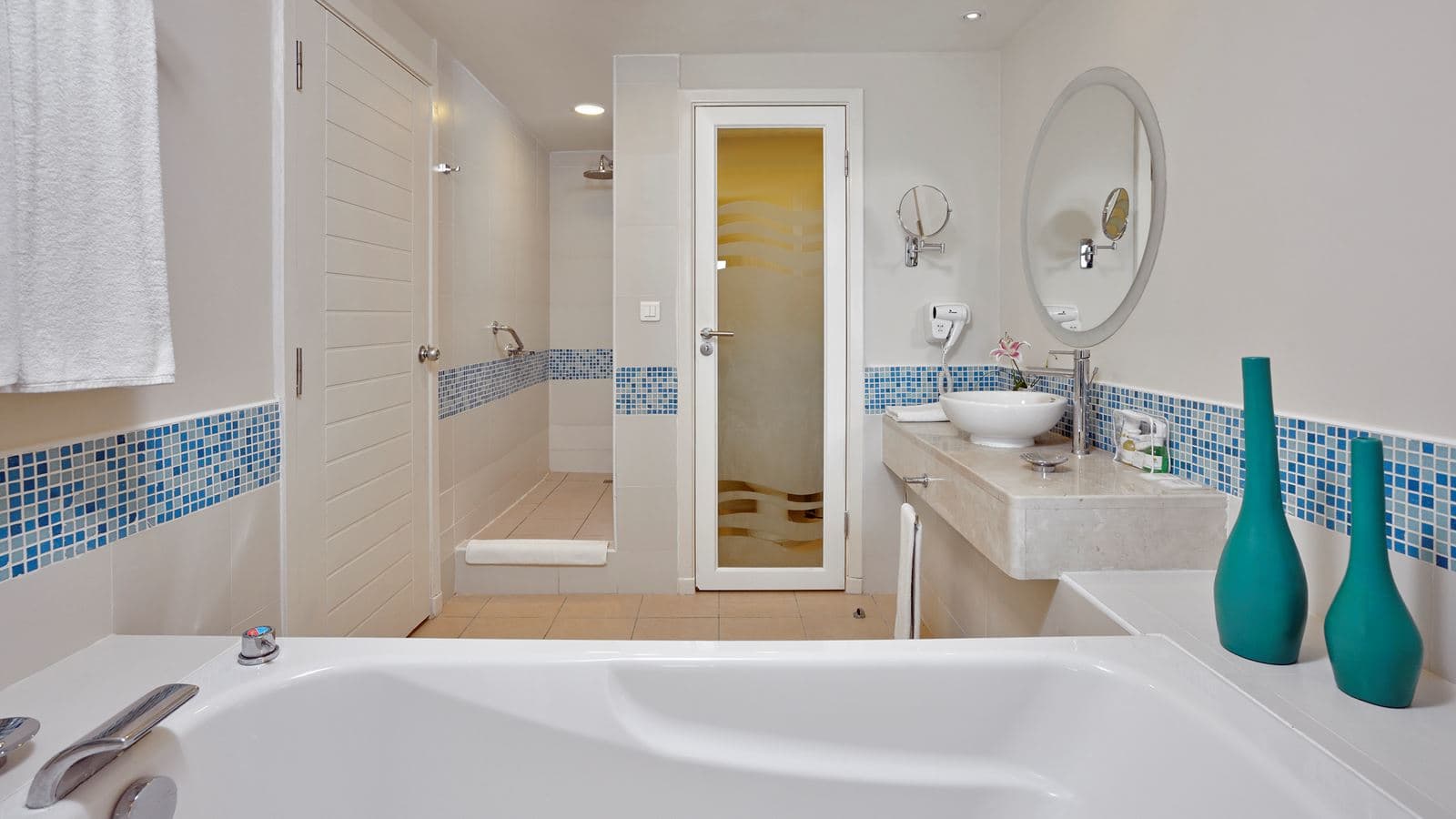 rooms-classic-room