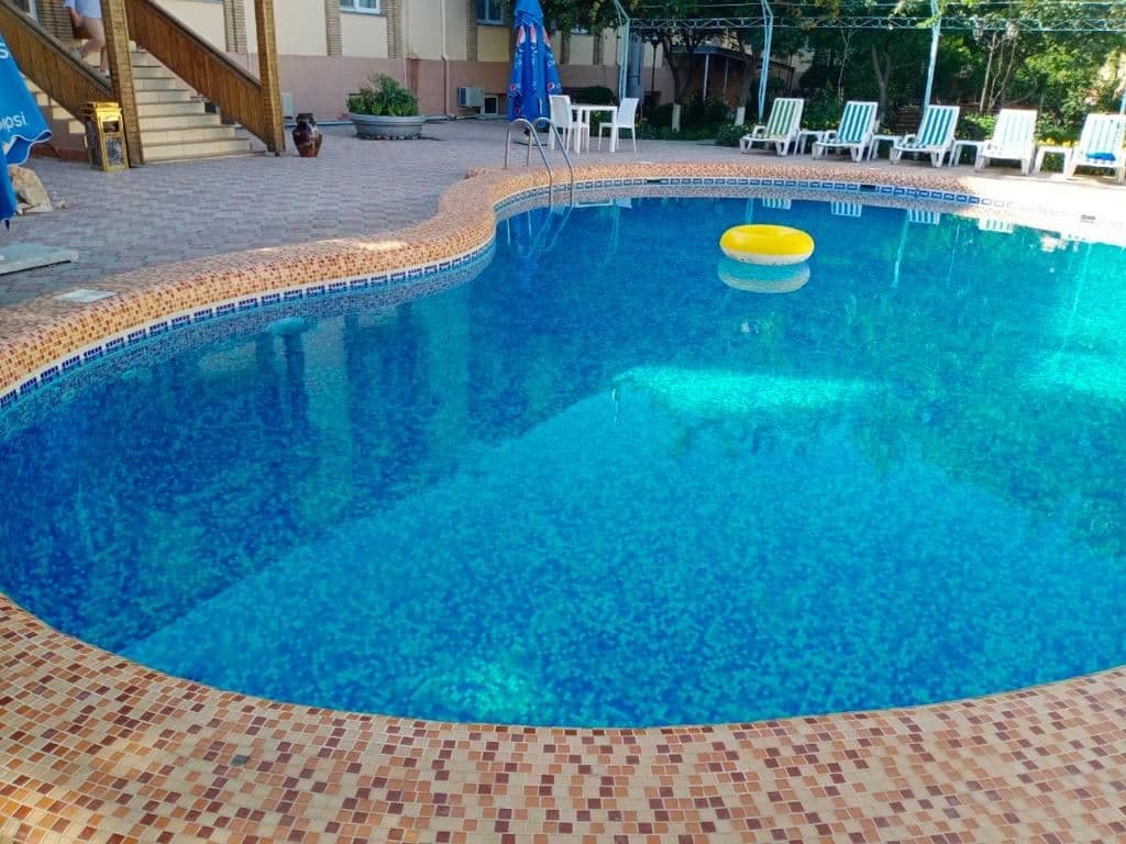 pools-outdoor-pool