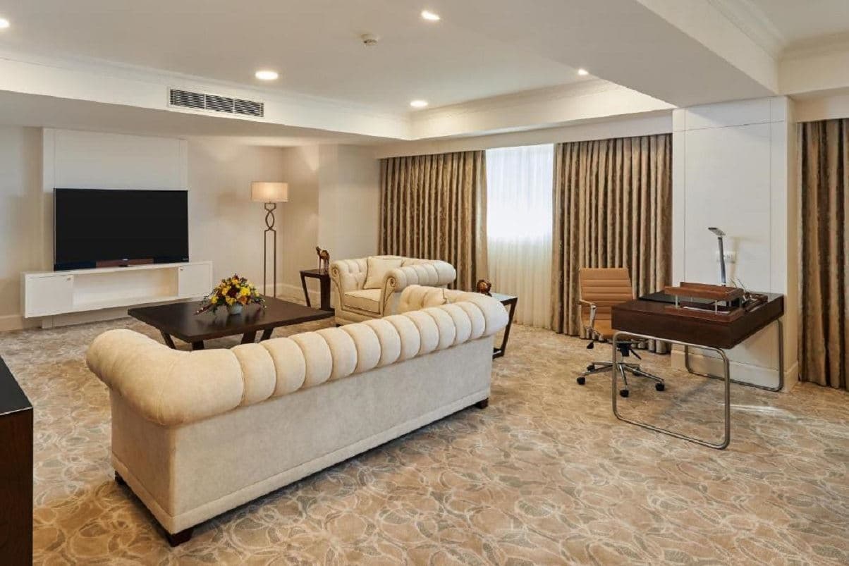 rooms-executive-suite