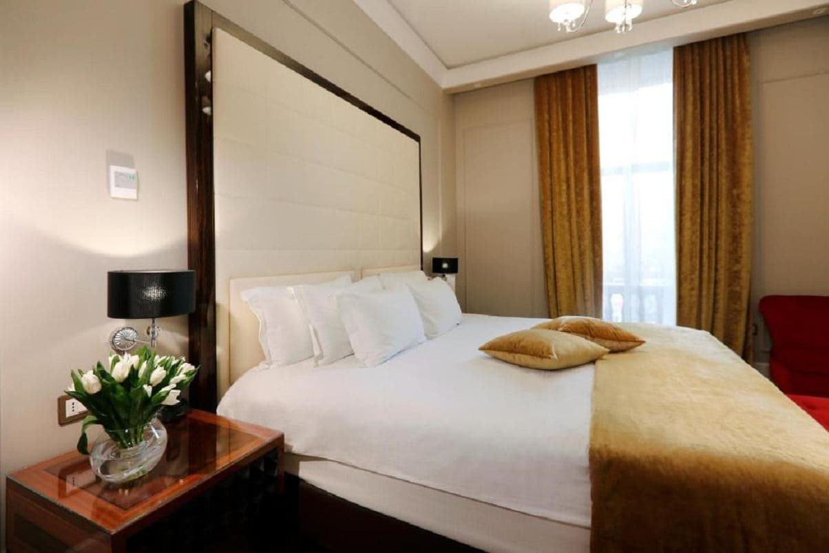 rooms-yerevan-suite