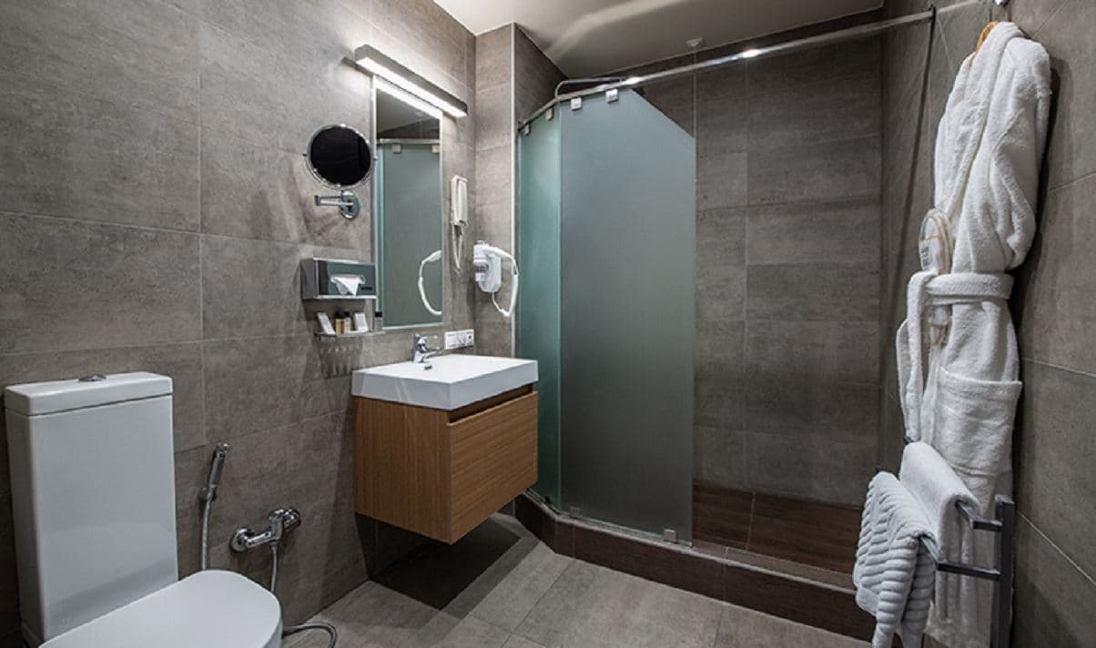 rooms-deluxe-king-dbl