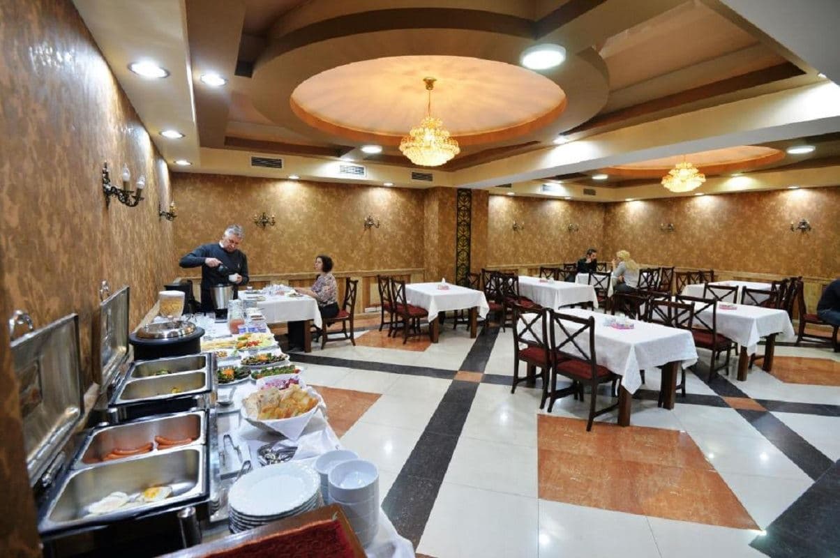 restaurants-restoraunt