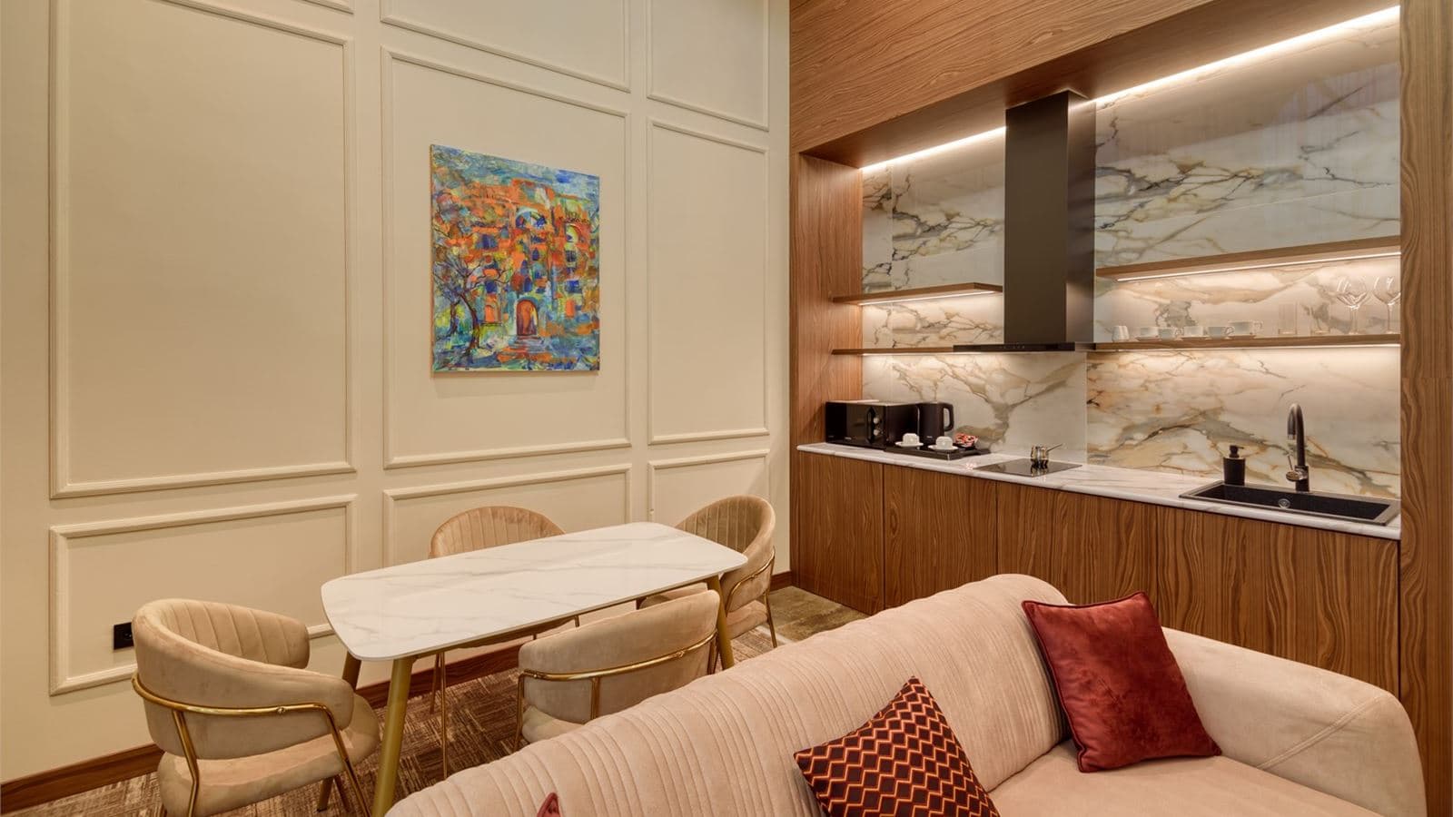 rooms-royal-suit
