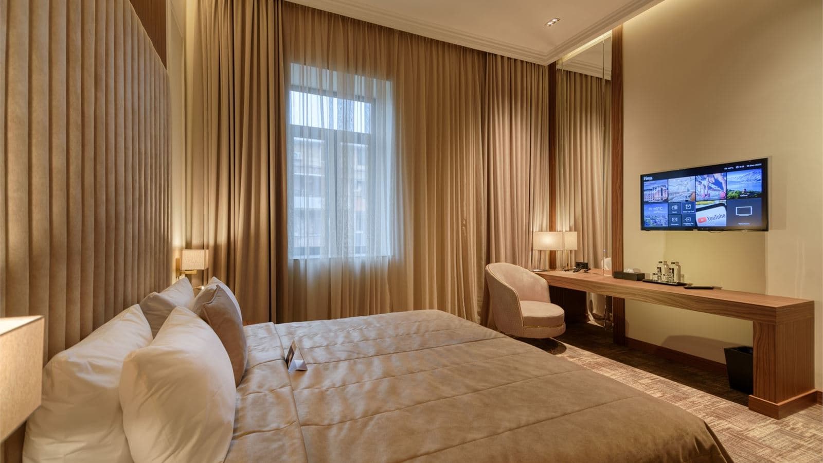 rooms-royal-suit