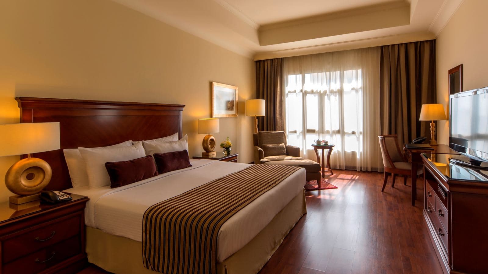 rooms-deluxe-room