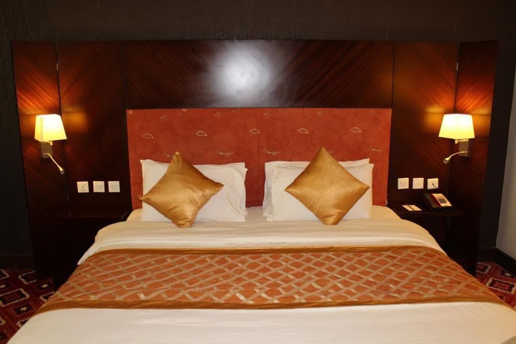 rooms-classic-room