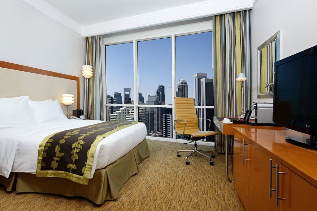 rooms-king-guest-room