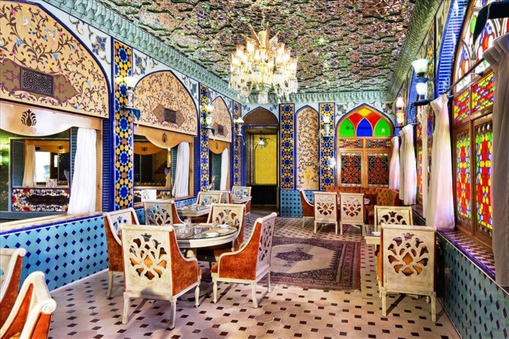 restaurants-parisa